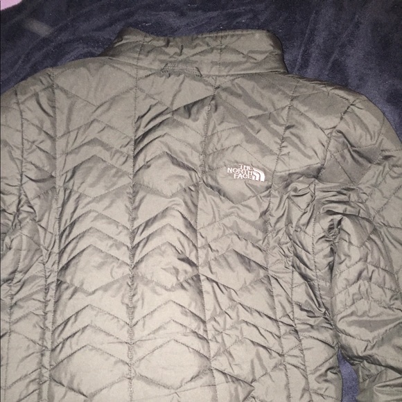 North face jacket - Picture 2 of 2